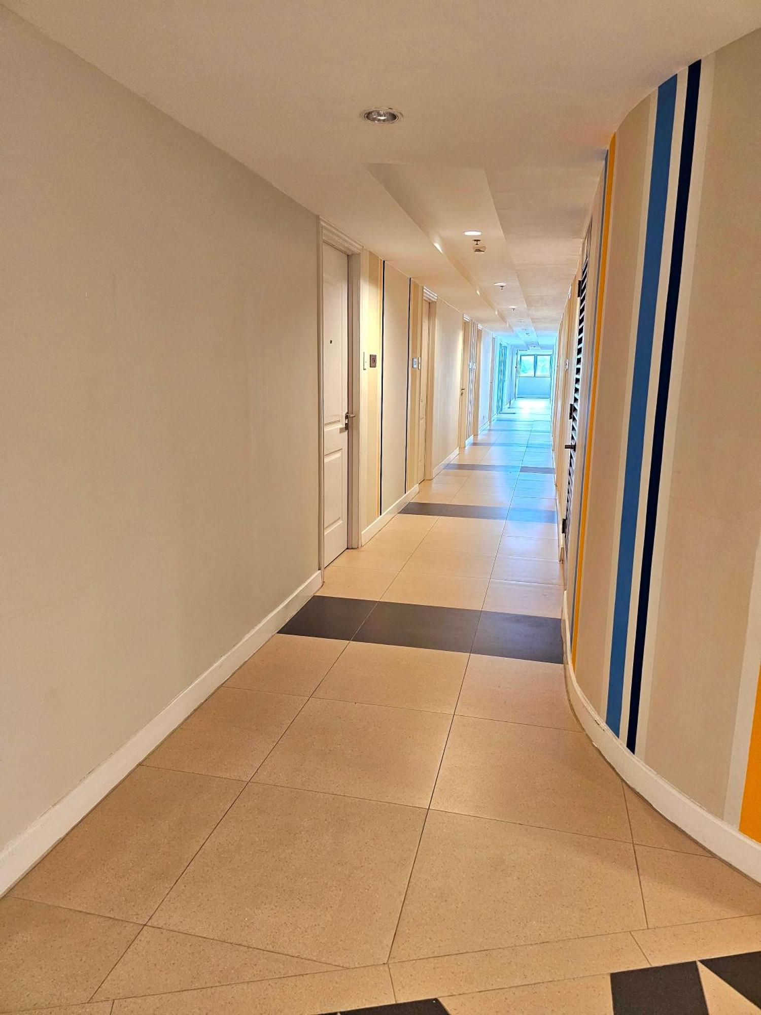Acellyne'S Suites At The Residences At Commonwealth By Century Кесон Сити Екстериор снимка
